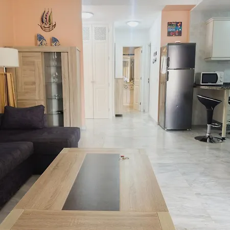 Apartamento Dinastia B403 By Tenerife & Sales Los Cristianos (Tenerife)