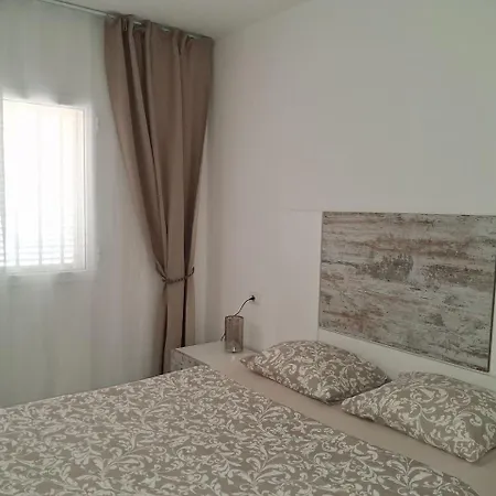 Dinastia B403 By Tenerife & Sales *